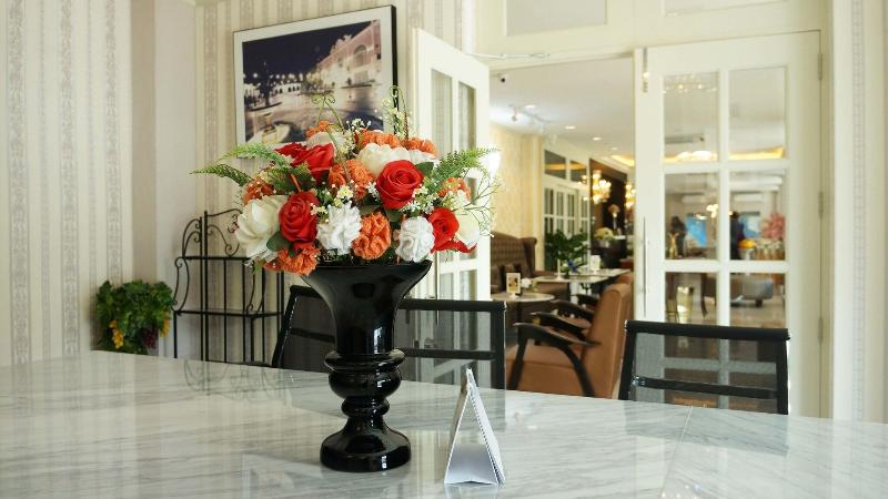Westgate Residence Hotel - Lobi