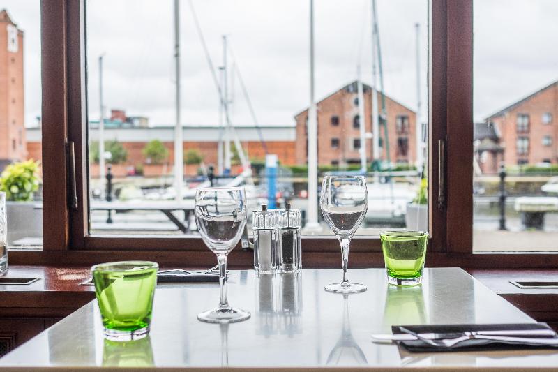 Holiday Inn Marina Hull - Restoran