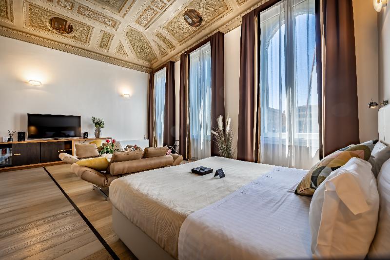 Palazzo Alfieri - Oda