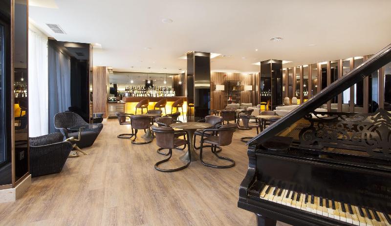 (Madeira) Turim Santa Maria Hotel - Bar