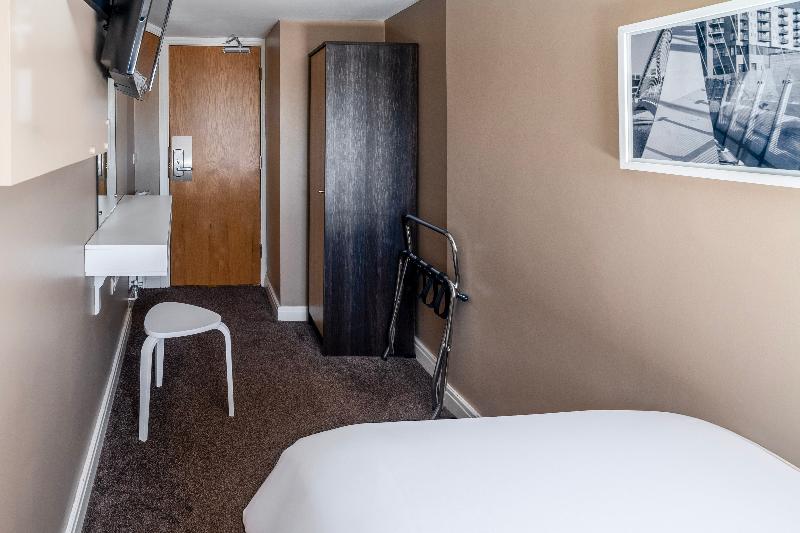 Airport Inn Manchester - Oda