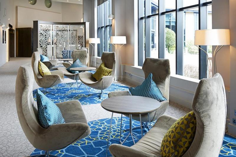 Novotel London Stansted Airport - Lobi