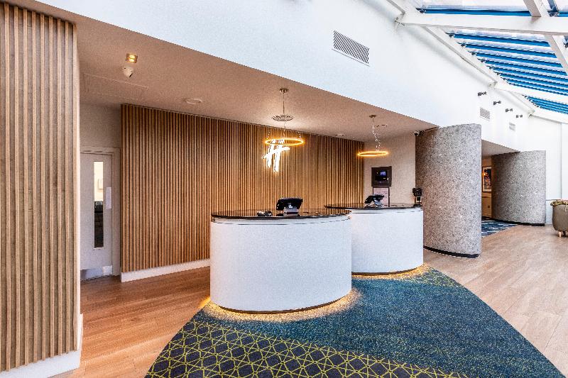 Holiday Inn London - Sutton - Lobi