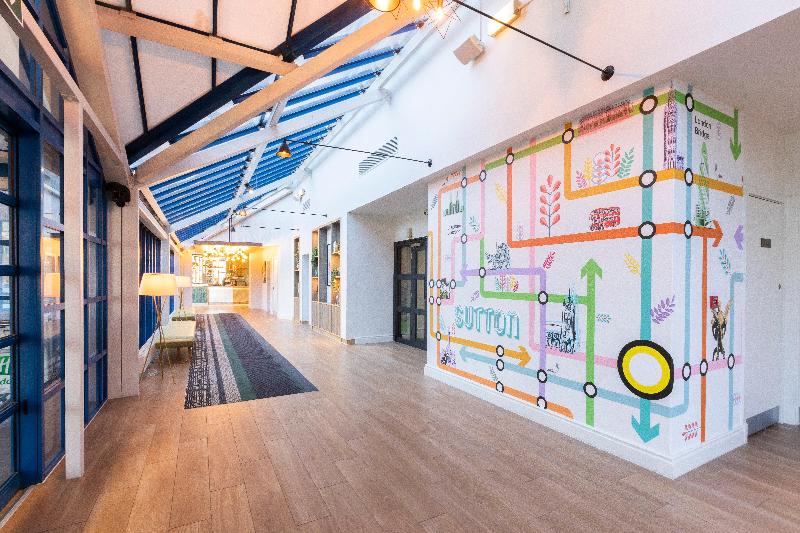Holiday Inn London - Sutton - Lobi