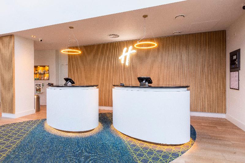 Holiday Inn London - Sutton - Lobi