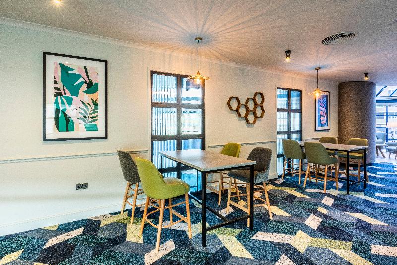 Holiday Inn London - Sutton - Lobi