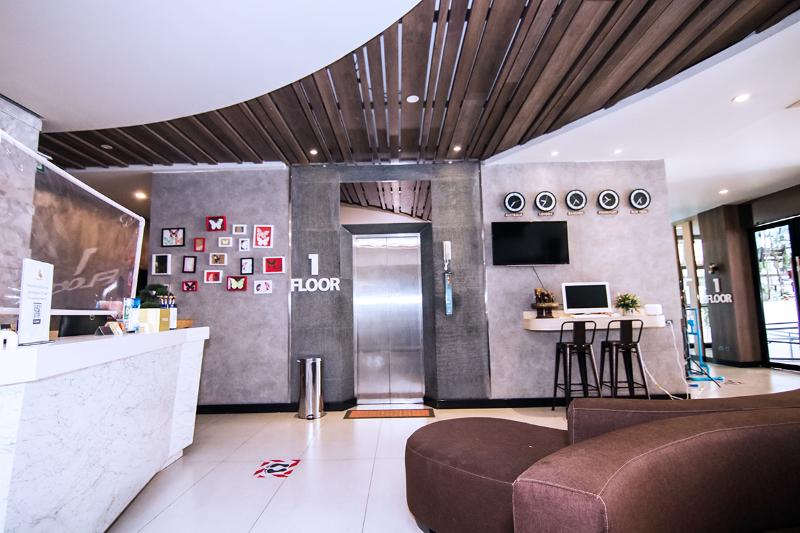 Levana Hotel Pattaya - Lobi