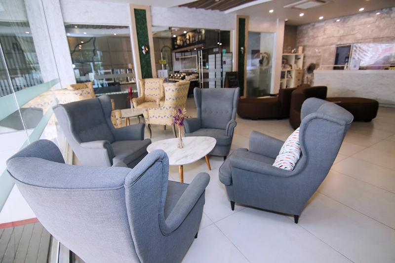 Levana Hotel Pattaya - Lobi