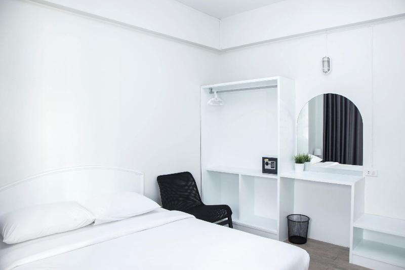 Crystal Hotel Huahin - Genel