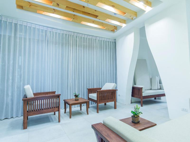 B2 Mae Hong Son Premier Hotel - Lobi