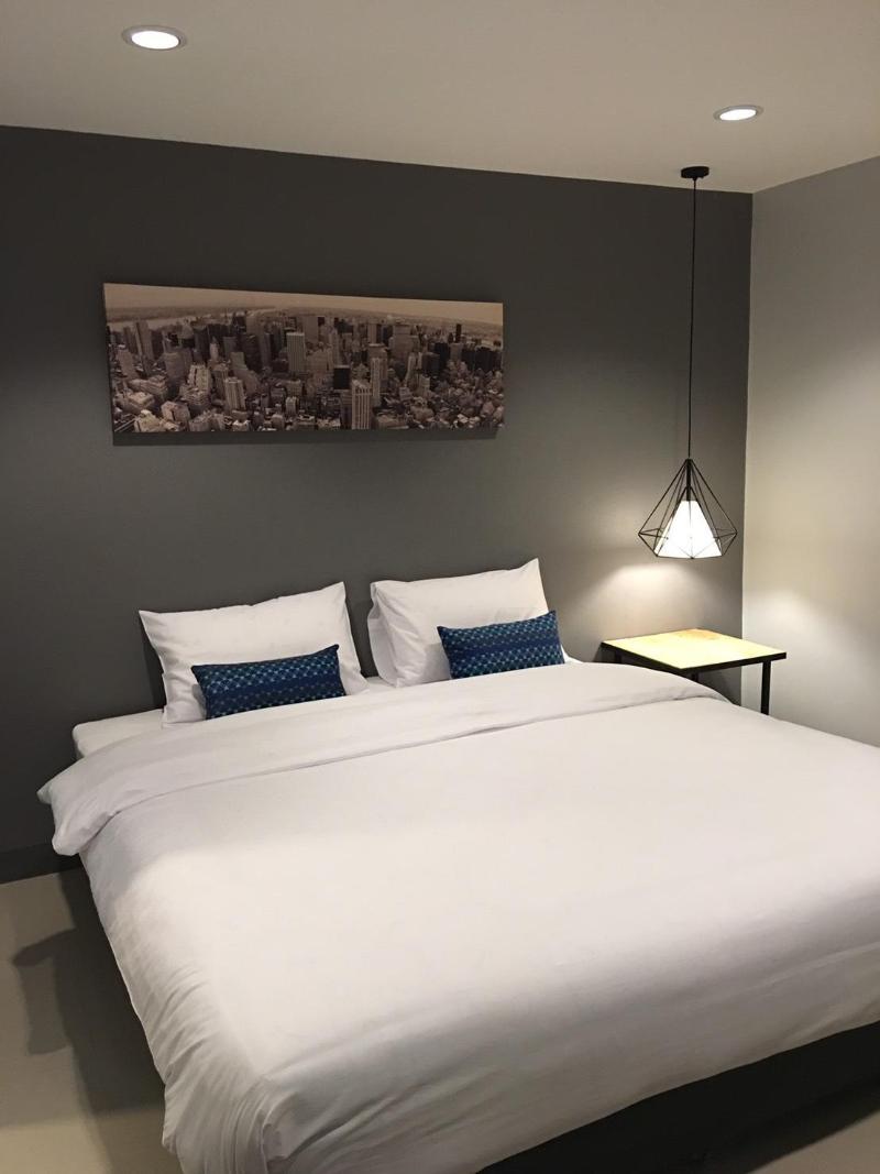 North Inn Town - Genel