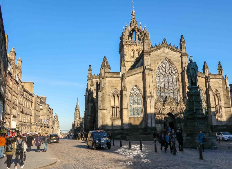 Holiday Inn Express - Edinburgh City Centre - Genel