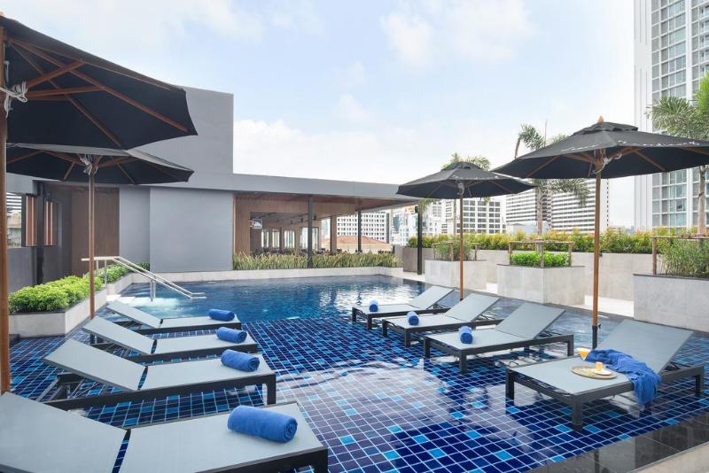 Eleven Bangkok Sukhumvit 11 by Kingston Hotels - Havuz