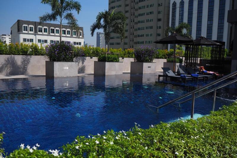 Eleven Bangkok Sukhumvit 11 by Kingston Hotels - Havuz