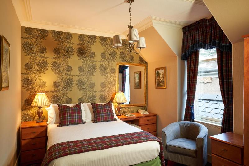 Loch Kinord Hotel - Oda