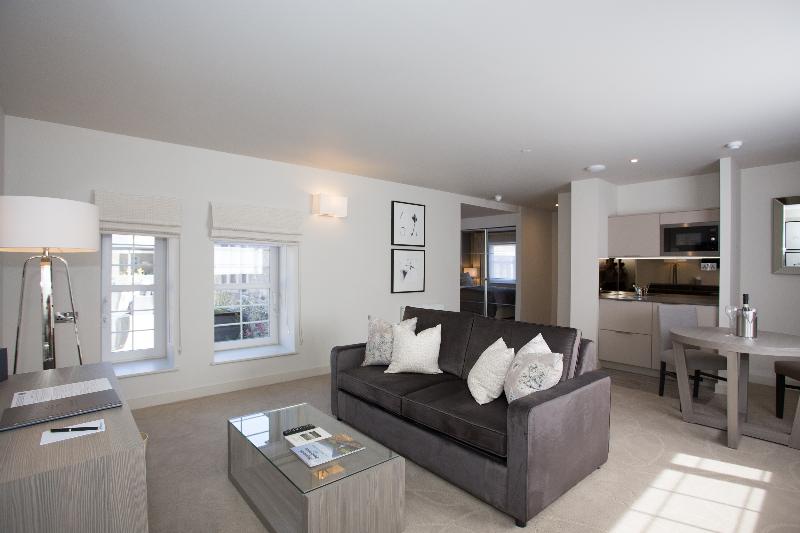 Dunalastair Hotel Suites - Oda
