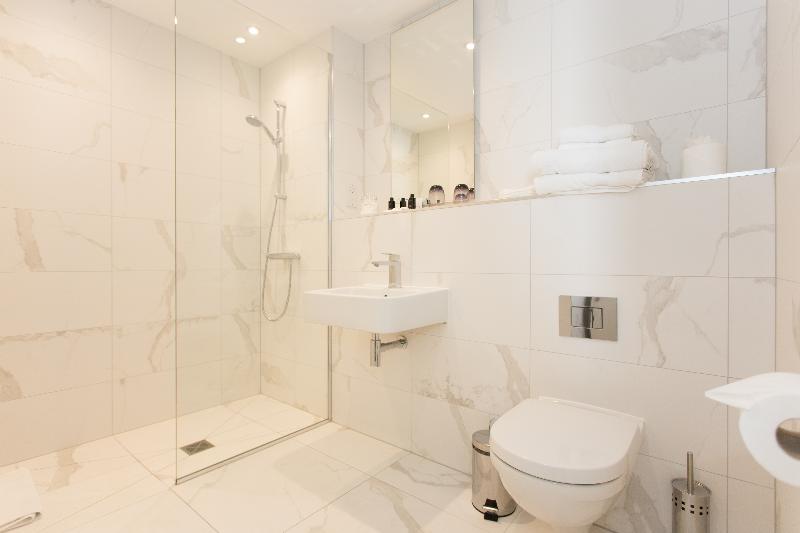 Dunalastair Hotel Suites - Oda