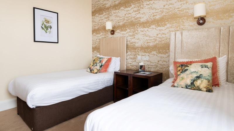 Scotlands Spa Hotel - Oda
