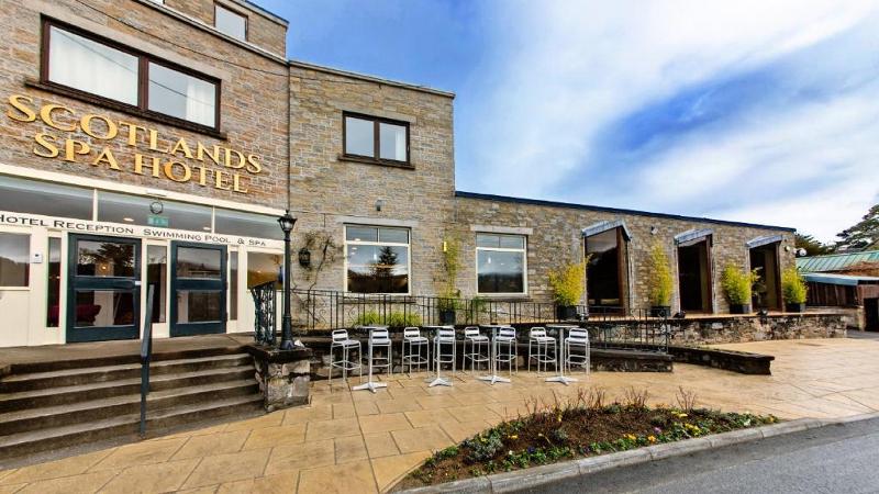Scotlands Spa Hotel - Teras