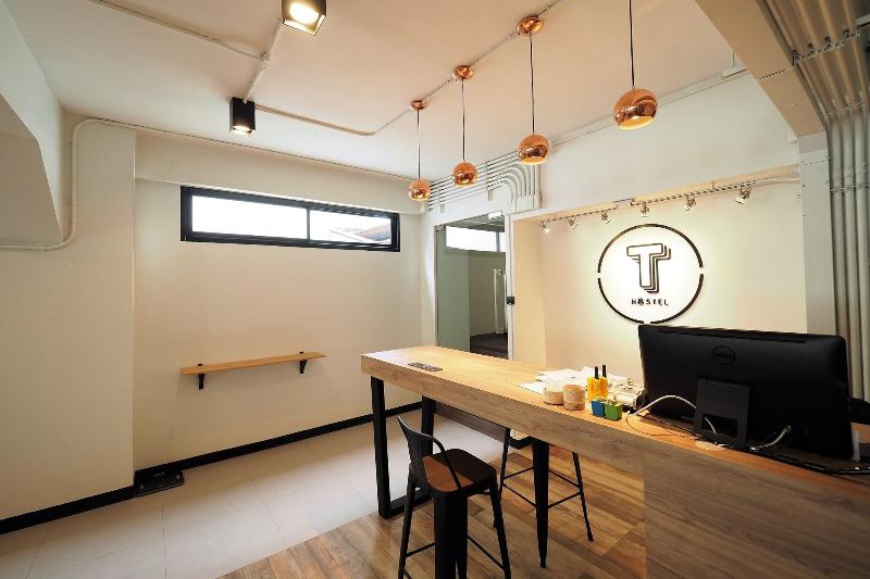T Hostel Victory Monument - Lobi