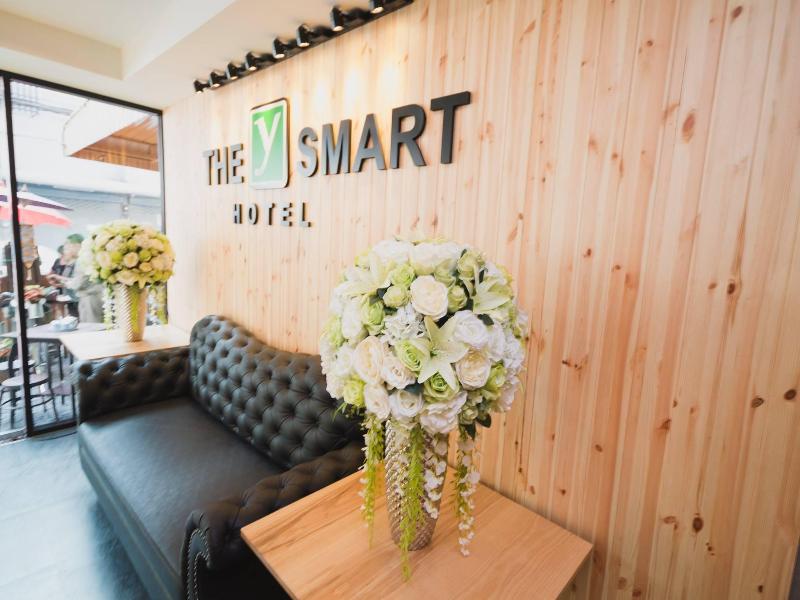 The Y Smart Hotel - Lobi