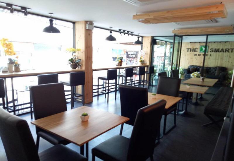 The Y Smart Hotel - Lobi
