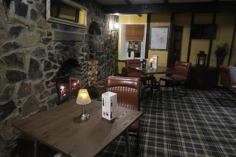 Inn at Lathones - Bar