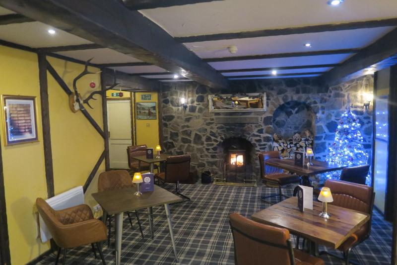 Inn at Lathones - Bar