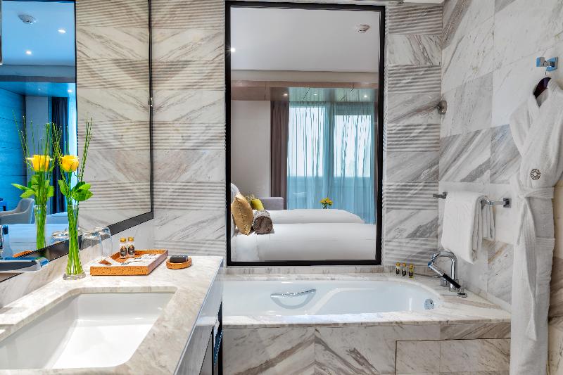 Taj Jumeirah Lakes Towers, Dubai - Oda