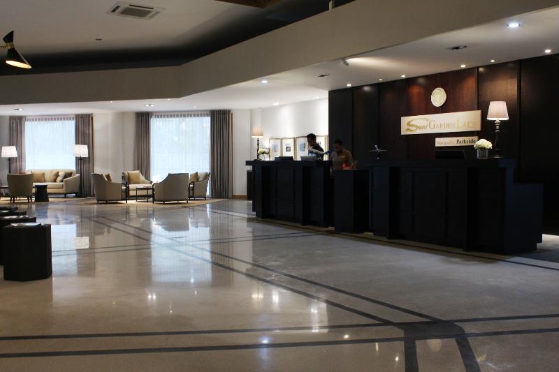 Suni Garden Lake Hotel And Resort - Lobi