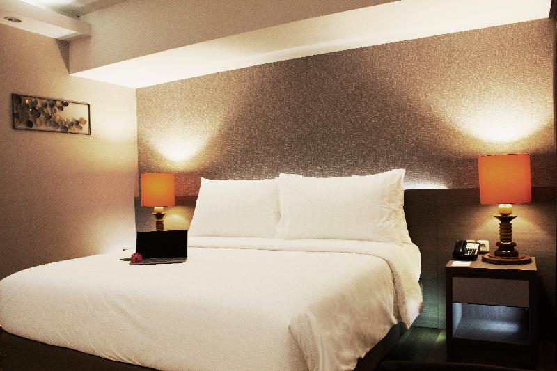 Suni Garden Lake Hotel And Resort - Oda