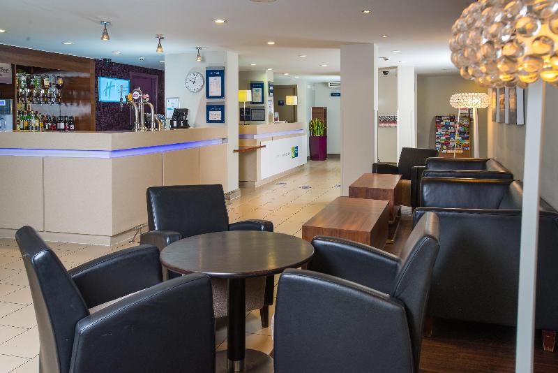 Holiday Inn Express Stirling - Lobi