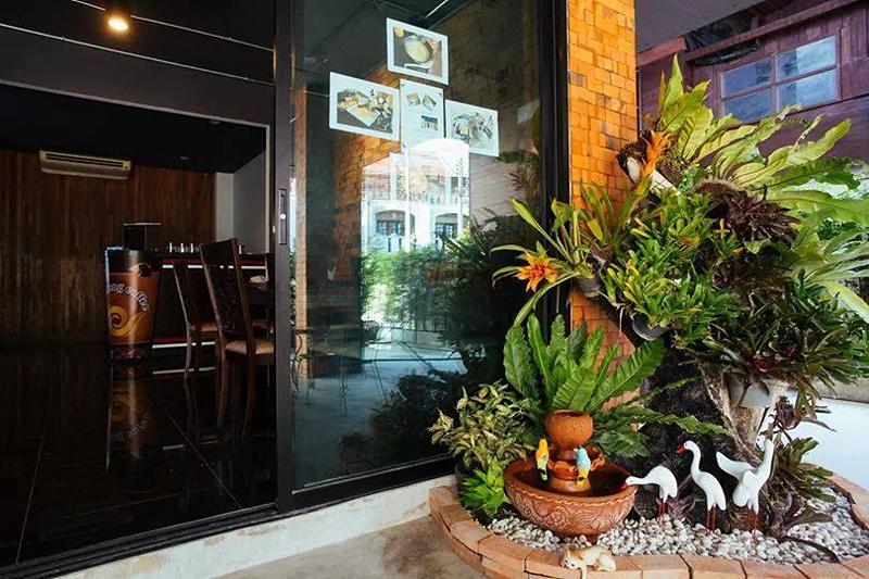Noble Tarntong Boutique Hotel by ZUZU - Lobi