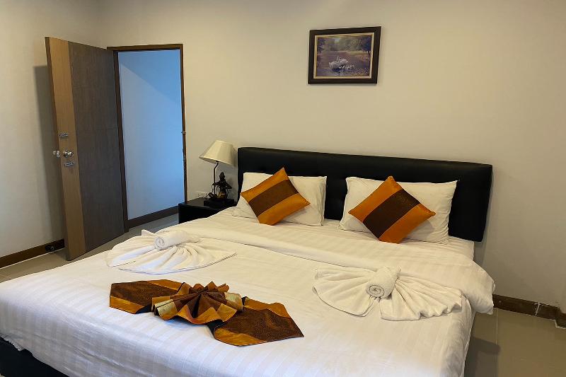 Noble Tarntong Boutique Hotel by ZUZU - Oda