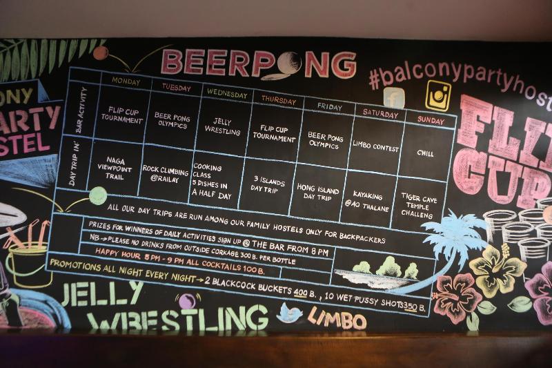 Balcony Party Hostel Ao Nang Beachfront Adult Only - Genel
