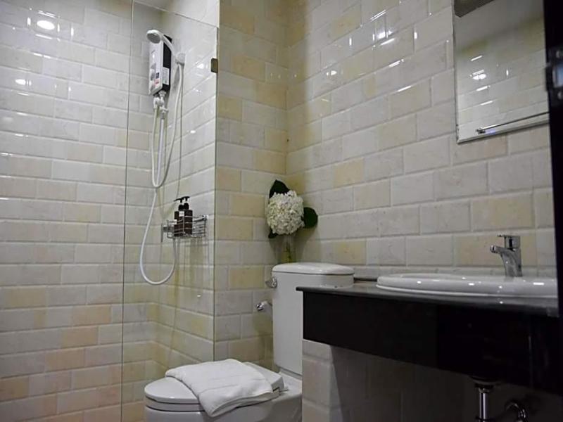B And Y Residence - Genel