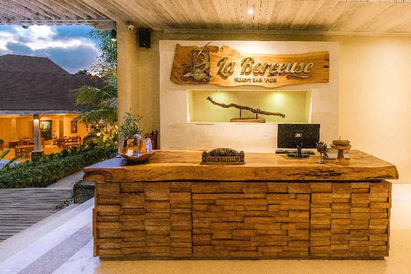 La Berceuse Resort and Villa Nusa Dua by Taritiya - Lobi