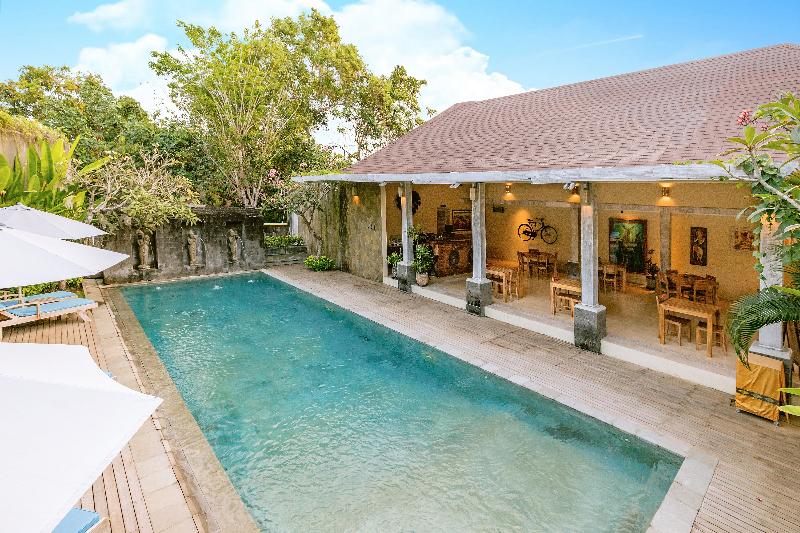 La Berceuse Resort and Villa Nusa Dua by Taritiya - Havuz