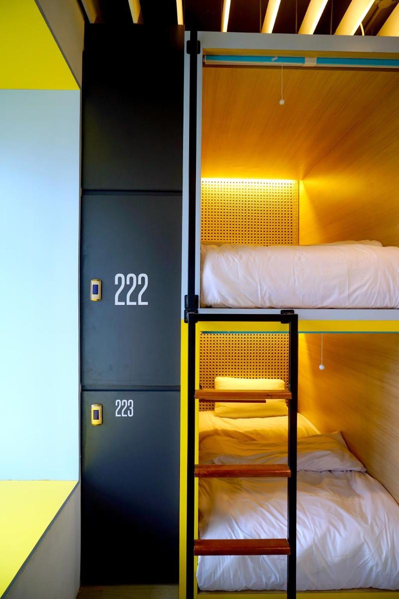 Borough Capsule Hostel Bali - Genel
