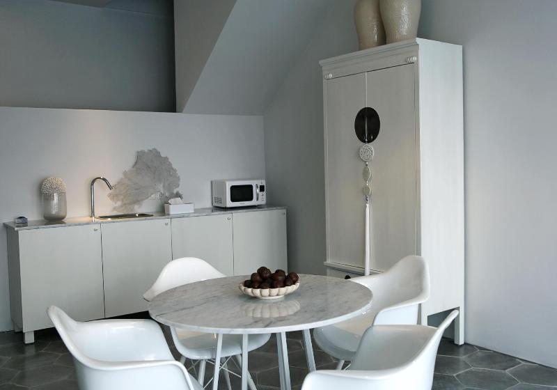 Lovina Life Room Cafe - Genel