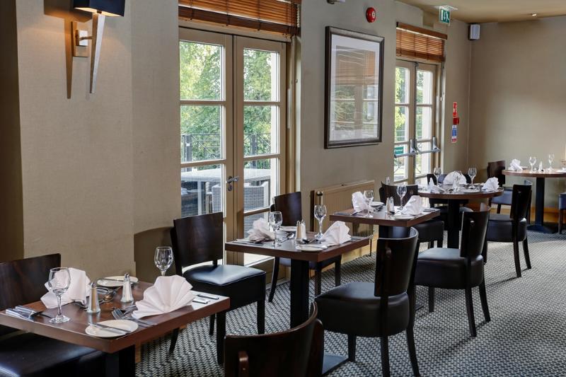 Park Lodge Hotel - Restoran
