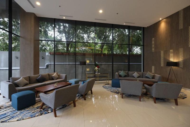 Ayola Lippo Cikarang - Toplantı
