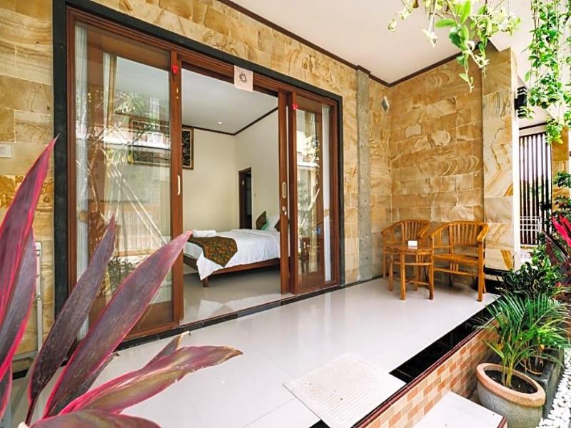 Sari Nusa Inn - Genel