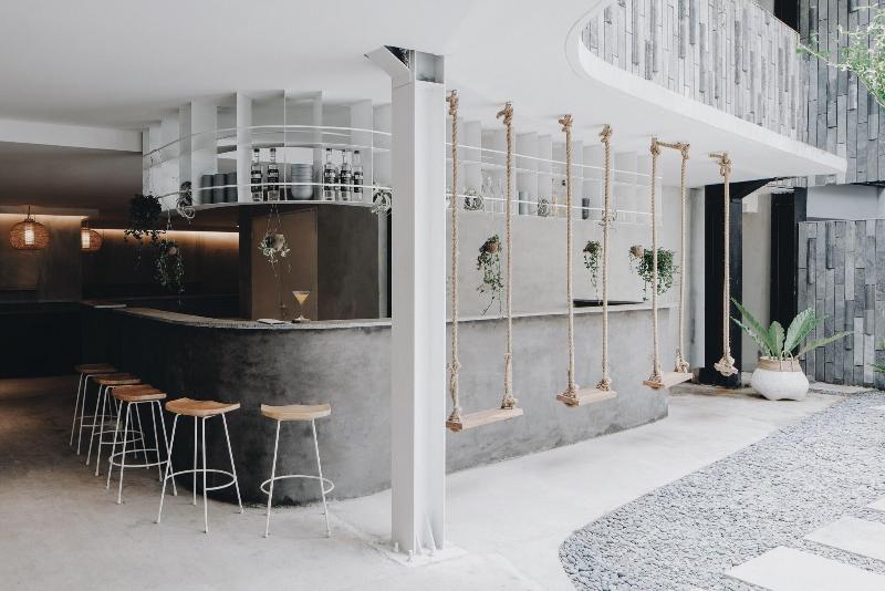 Lloyd S Inn Bali - Bar