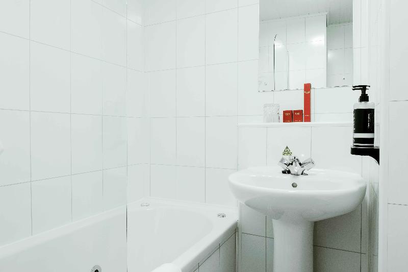 Muthu Queens Hotel - Oda