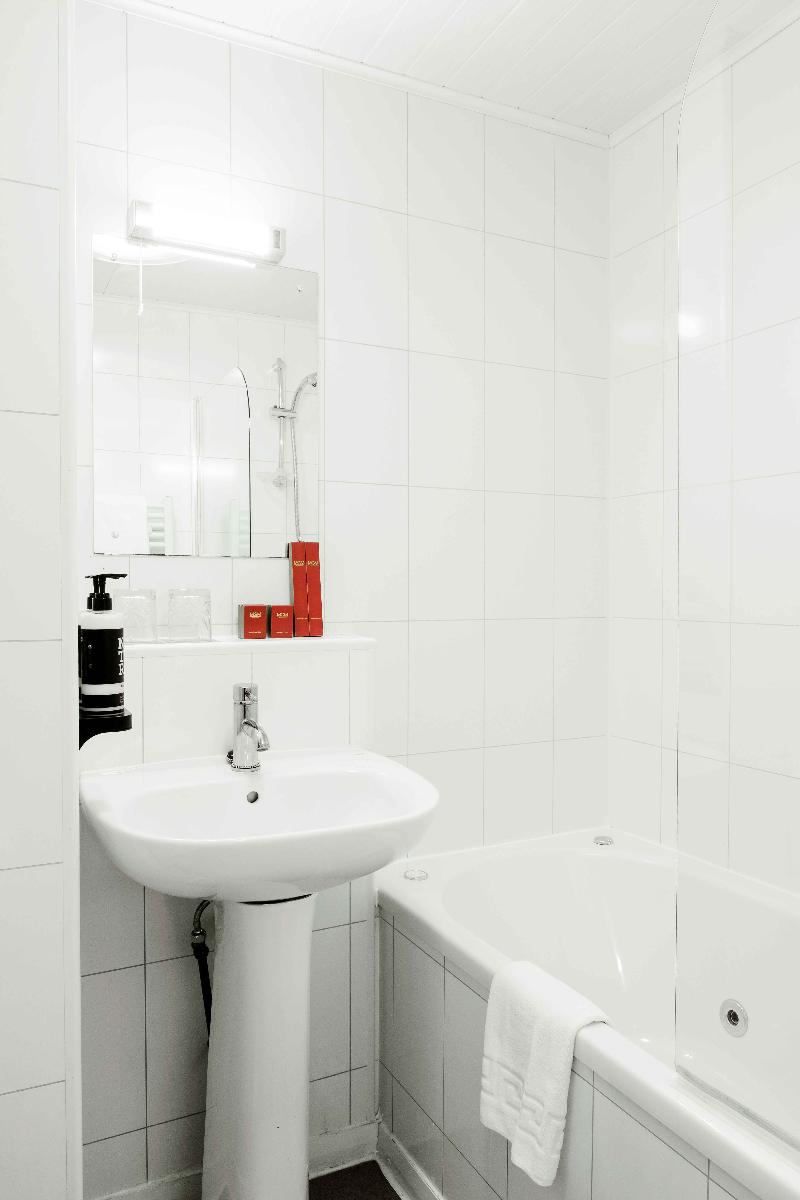 Muthu Queens Hotel - Oda