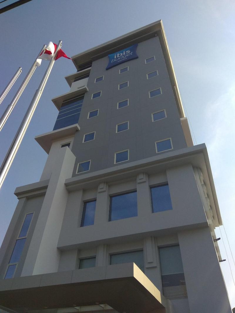 Ibis Budget Surabaya Diponegoro - Genel