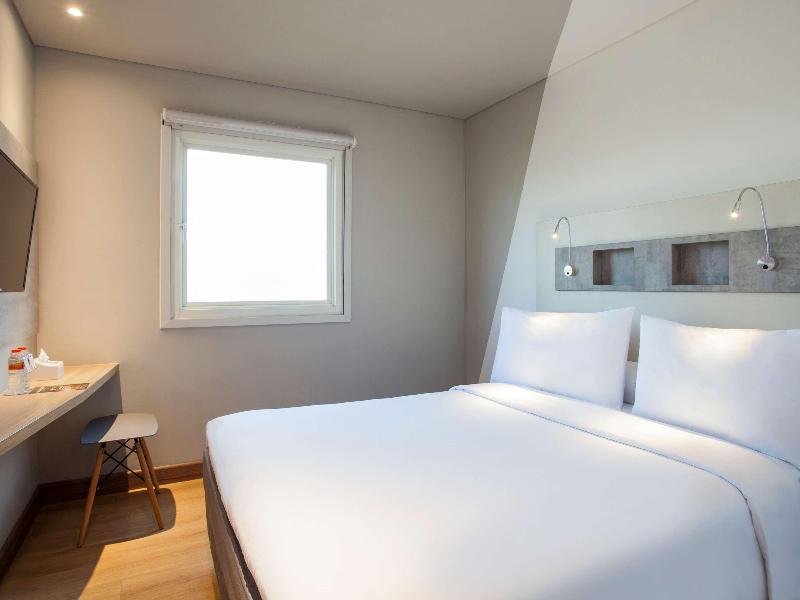 Ibis Budget Surabaya Diponegoro - Oda