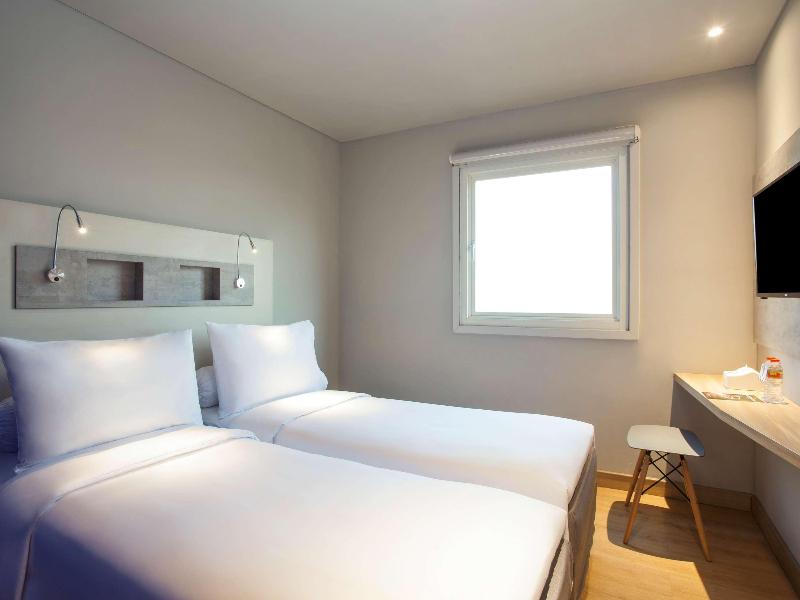 Ibis Budget Surabaya Diponegoro - Oda