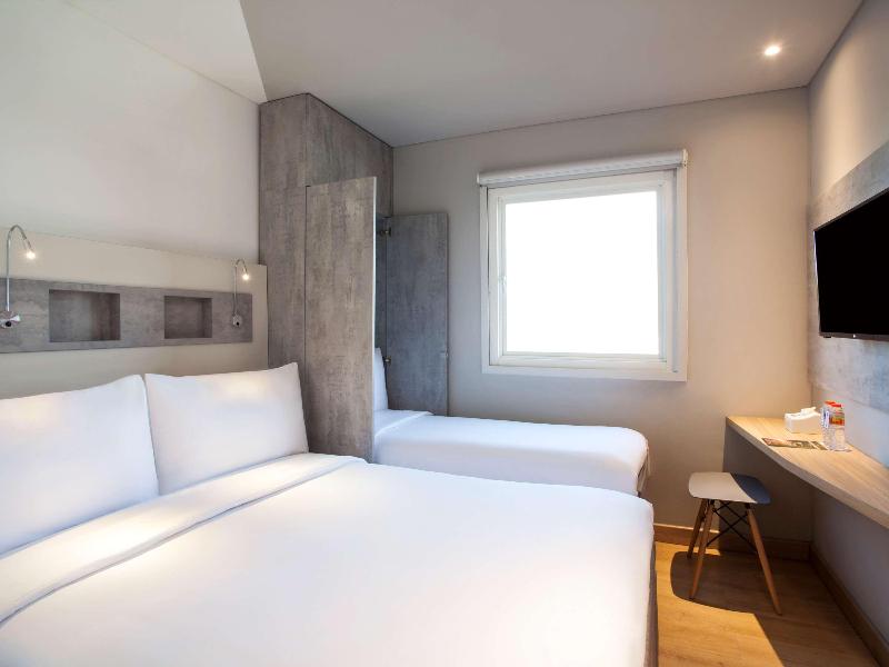 Ibis Budget Surabaya Diponegoro - Oda